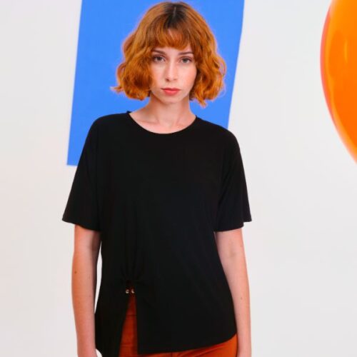 Camiseta Bellow Negro